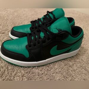 Jordan 1 Low men’s size 10